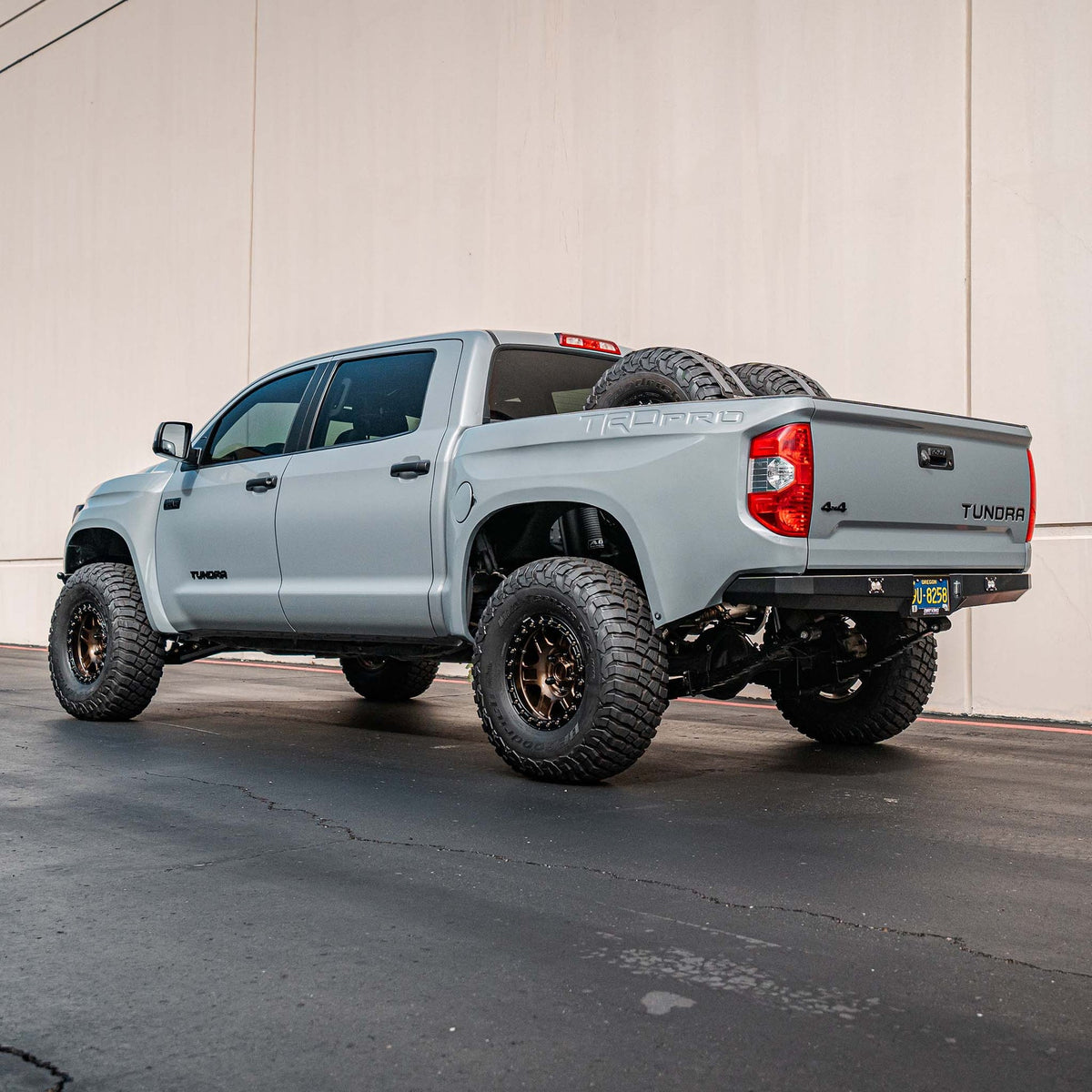 Dirt King plate rear bumper for 2014–2021 Toyota Tundra — installed view 4