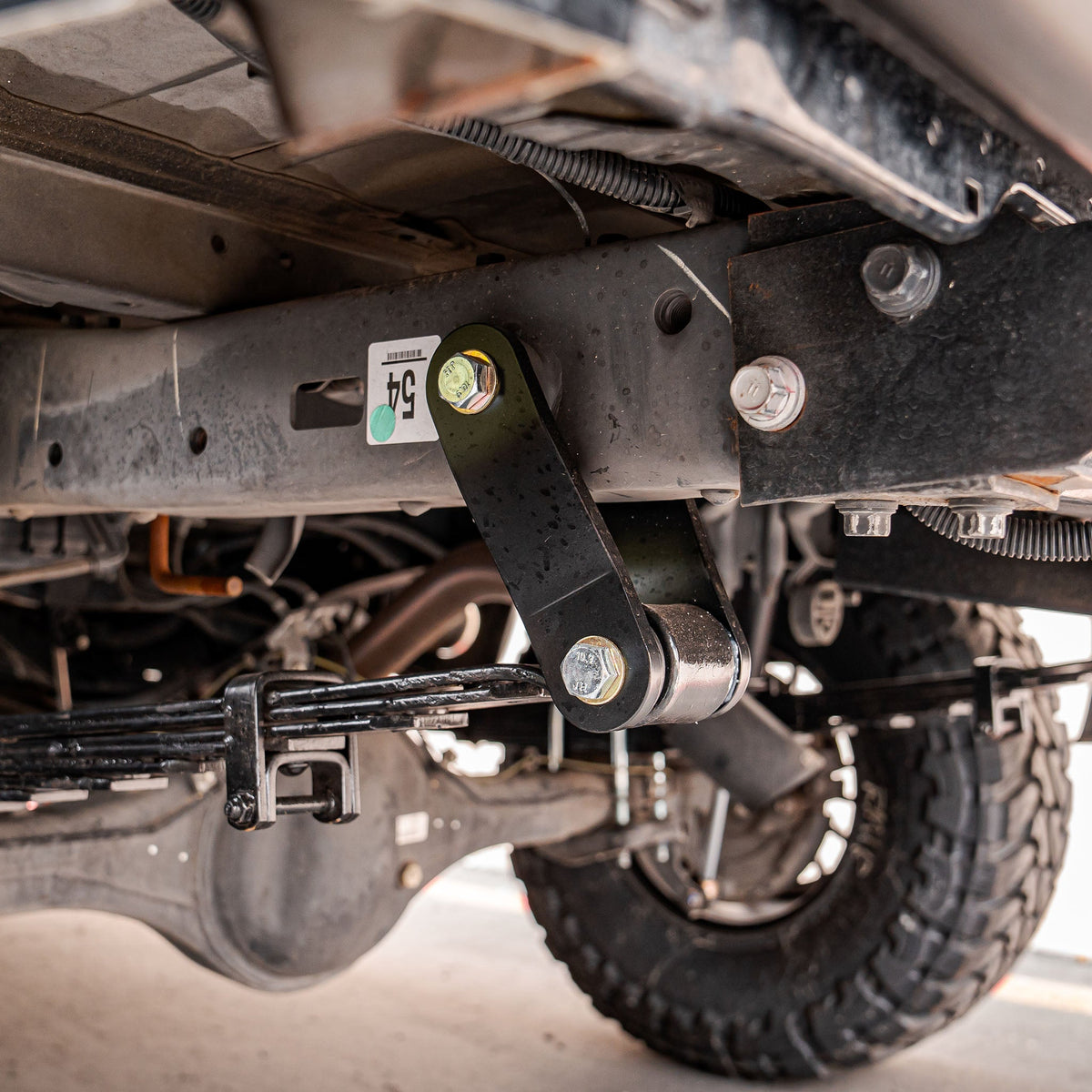 Dirt King 3/4" Lift Shackles | 2007–2021 Toyota Tundra – view 3