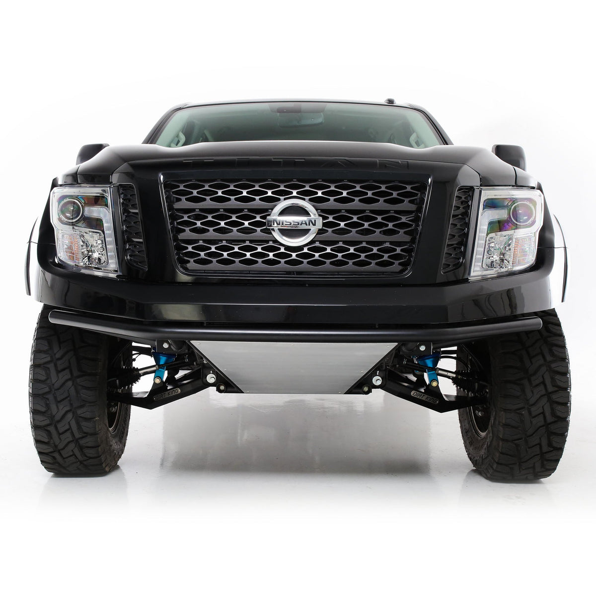 Front view of Nissan Titan with Dirt King long travel kit