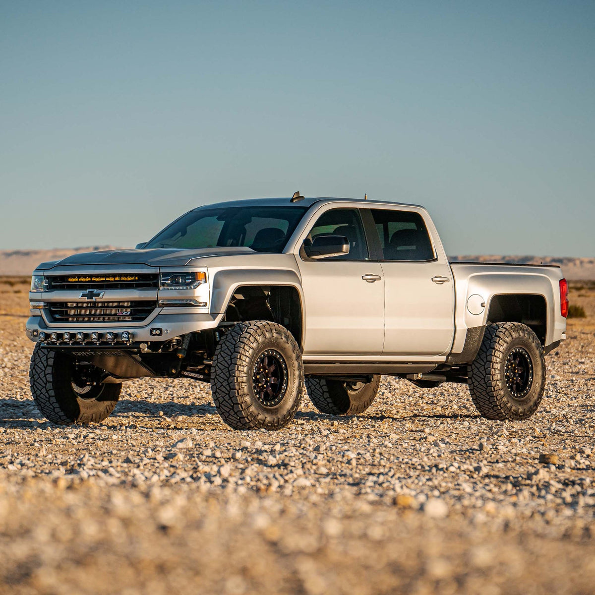 Dirt King Long Travel Race Kit Silverado exterior view