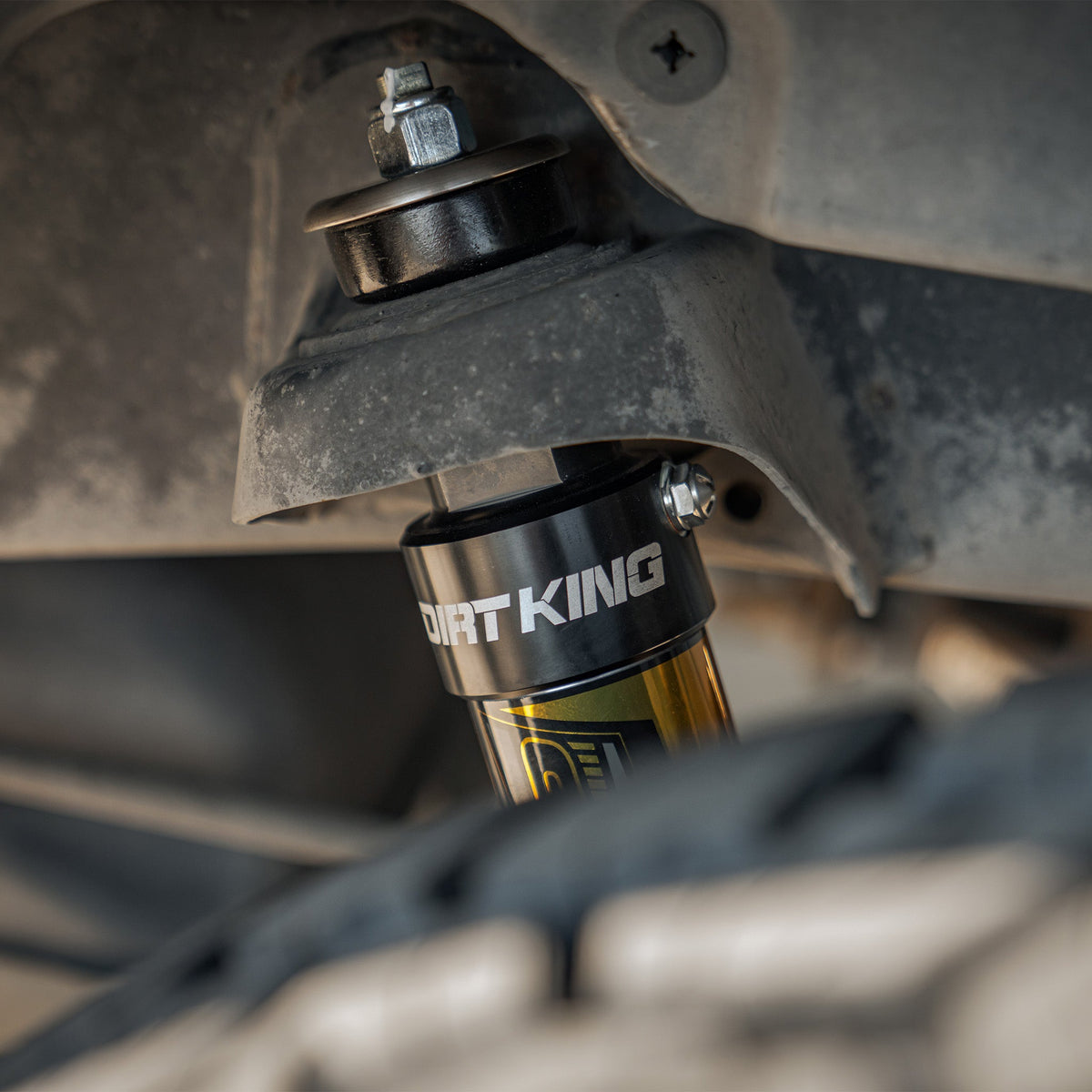 Dirt King 2.0 IFP Smooth Body Shocks | 2007–2021 Toyota Tundra – view 5