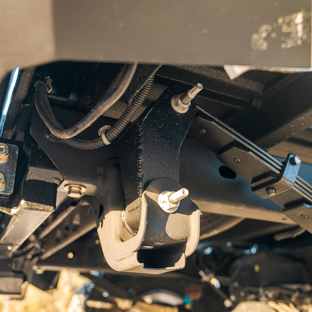 Dirt King Long Travel Shackles | 2019–2026 Chevrolet Silverado 1500 / 2019–2026 GMC Sierra 1500 – view 6