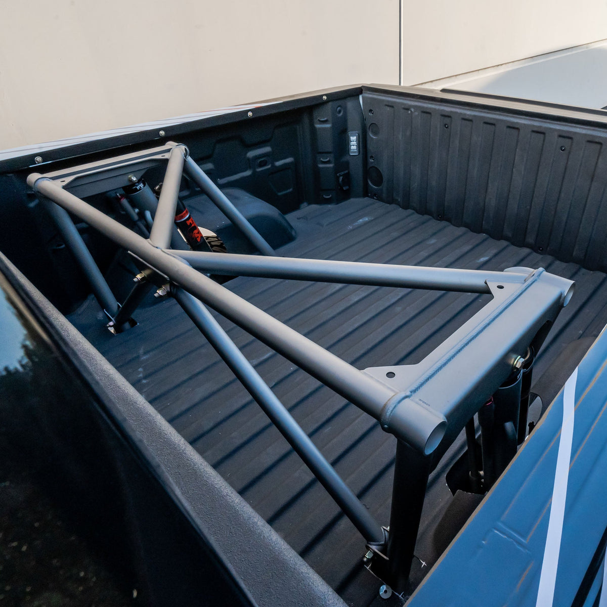 Dirt King Chevy/GMC 1500 prefab bed cage — view 7