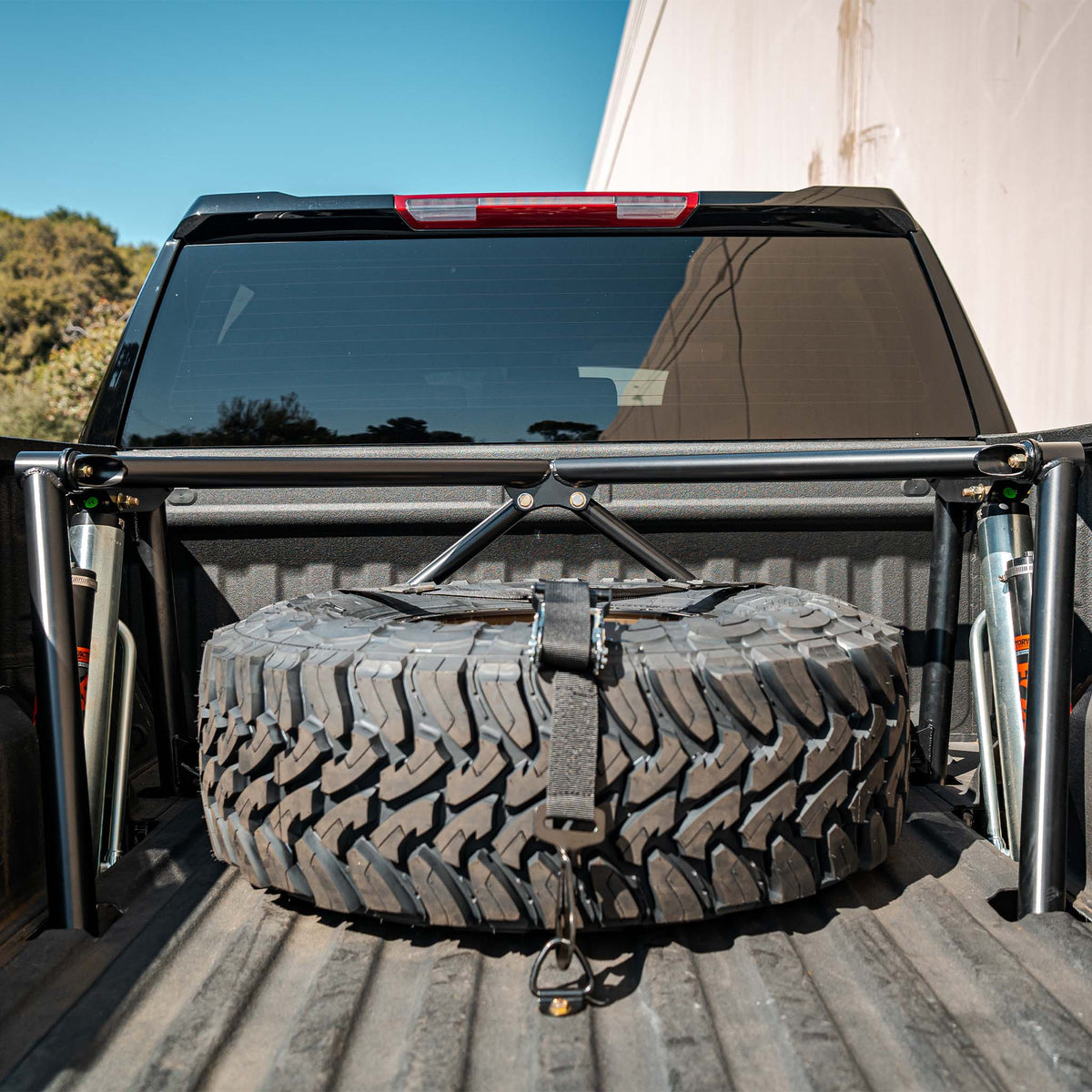 Dirt King Chevy/GMC 1500 prefab bed cage — view 9
