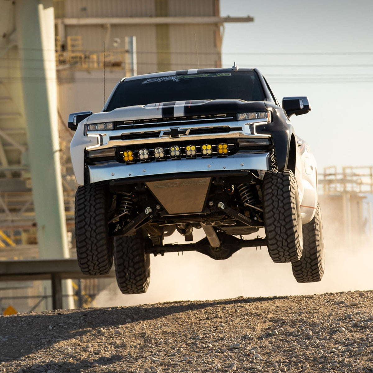 Dirt King Prerunner Front Bumper installed — action front view