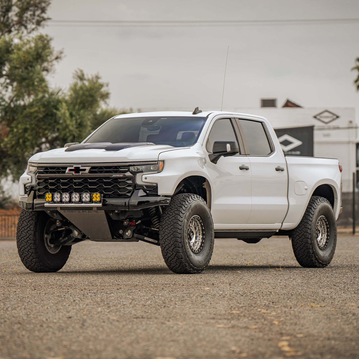 GMC Sierra with Dirt King long travel FOX shock package