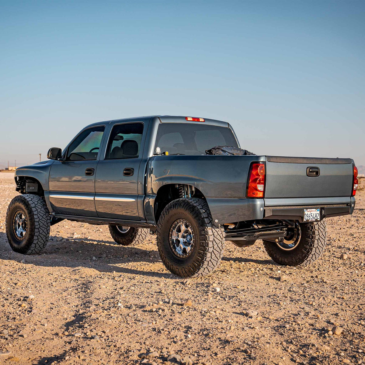 Dirt King DK-632826 installed truck detail
