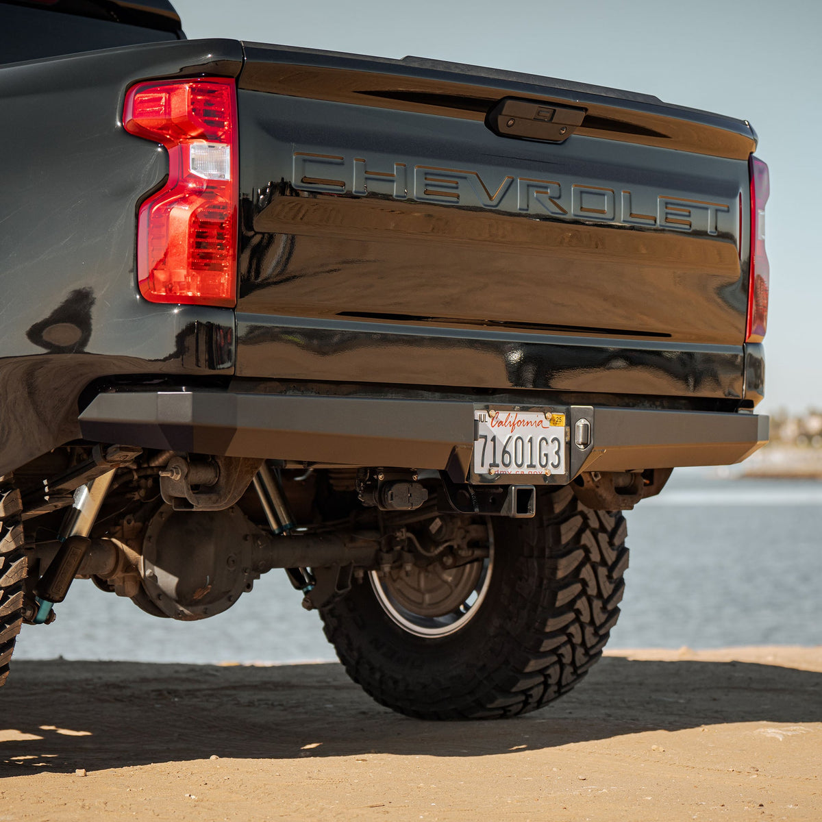 Dirt King Plate Rear Bumper for 2019–2026 Chevrolet Silverado 1500 and GMC Sierra 1500 – view 4
