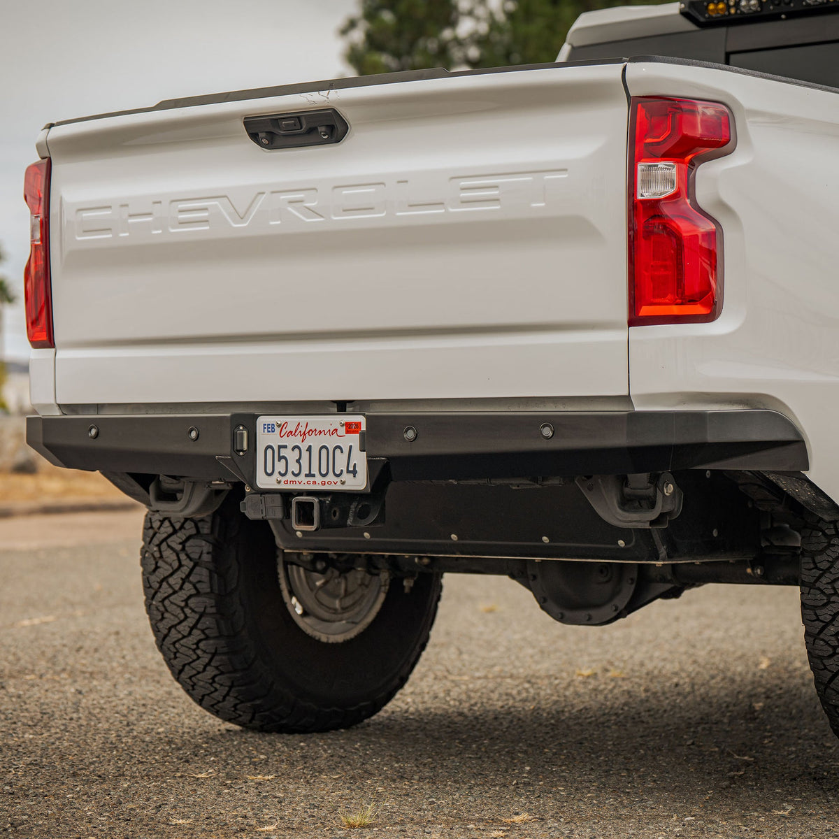 Dirt King Plate Rear Bumper for 2019–2026 Chevrolet Silverado 1500 and GMC Sierra 1500 – view 8