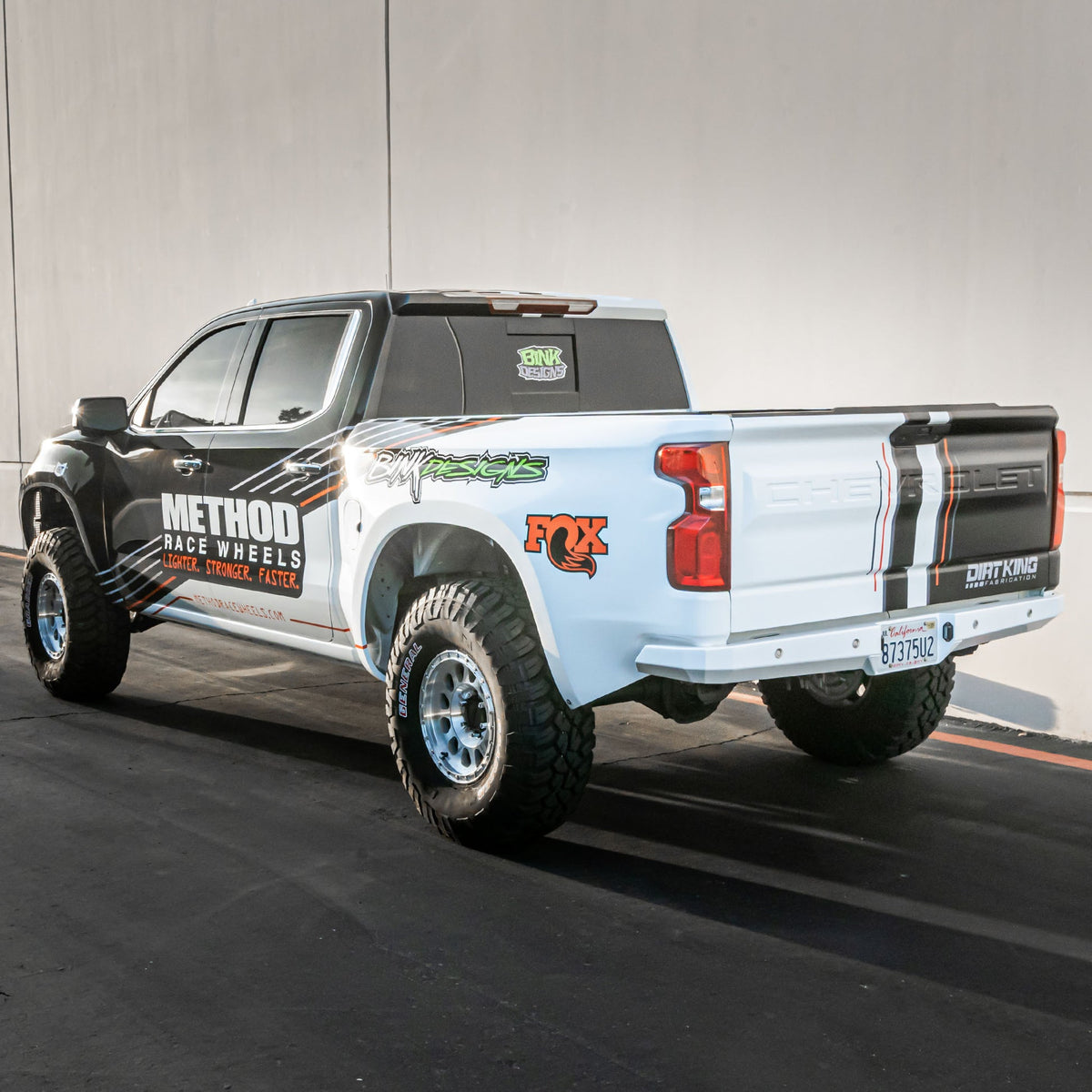 Dirt King Plate Rear Bumper for 2019–2026 Chevrolet Silverado 1500 and GMC Sierra 1500 – view 9