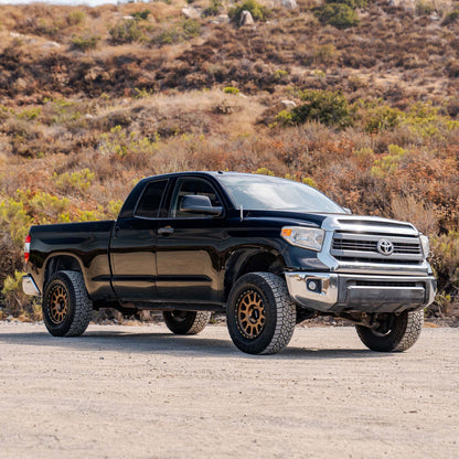 2007–2021 Toyota Tundra with Dirt King 2.5 DCA coilovers