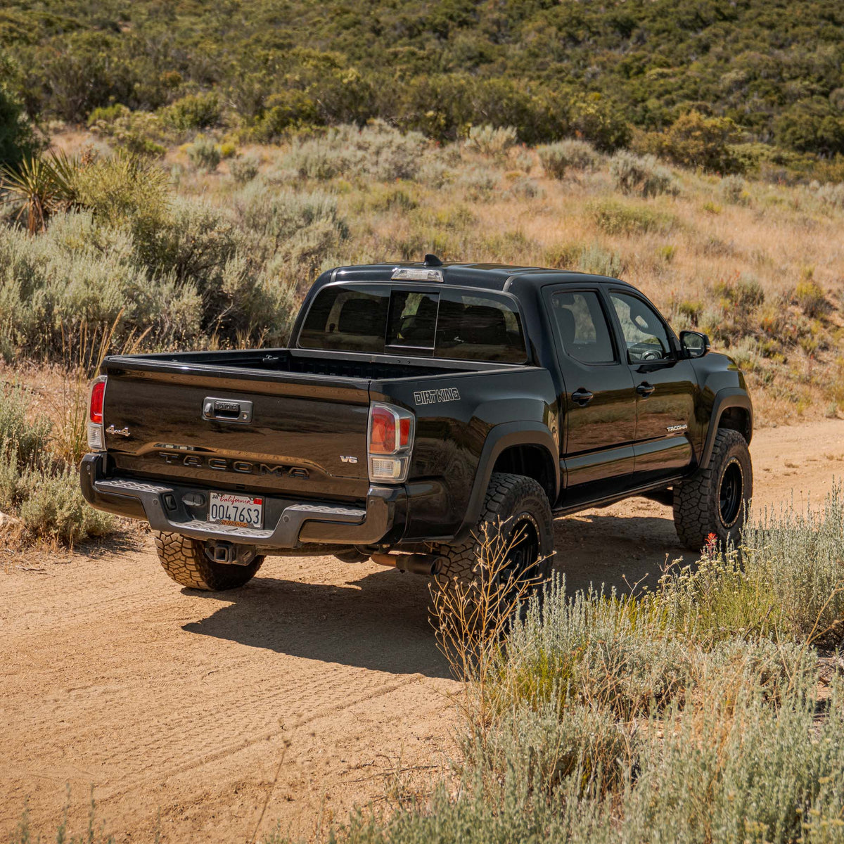 Dirt King 2.0 IFP Smooth Body Shocks | 2005–2023 Toyota Tacoma – view 8
